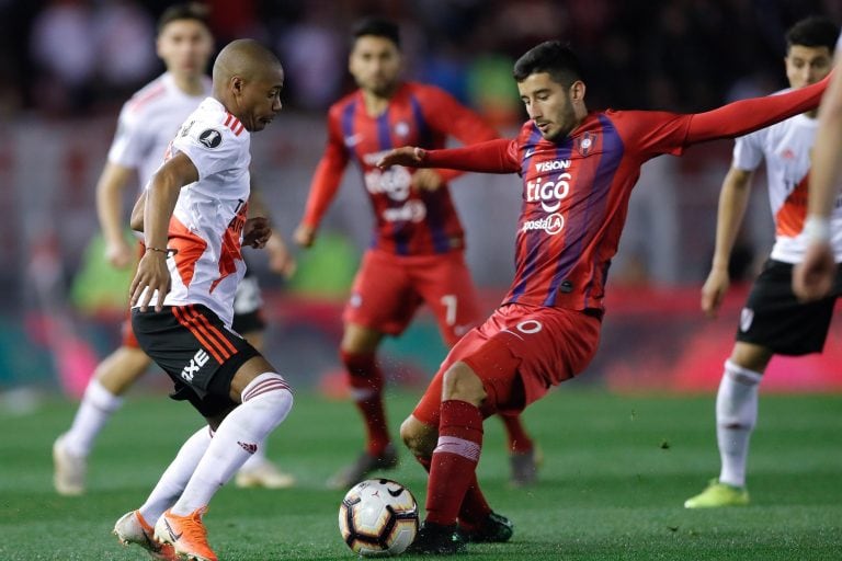 River se impuso ante Cerro Porteño por 2-0 en la ida jugada en Buenos Aires (Foto: EFE).