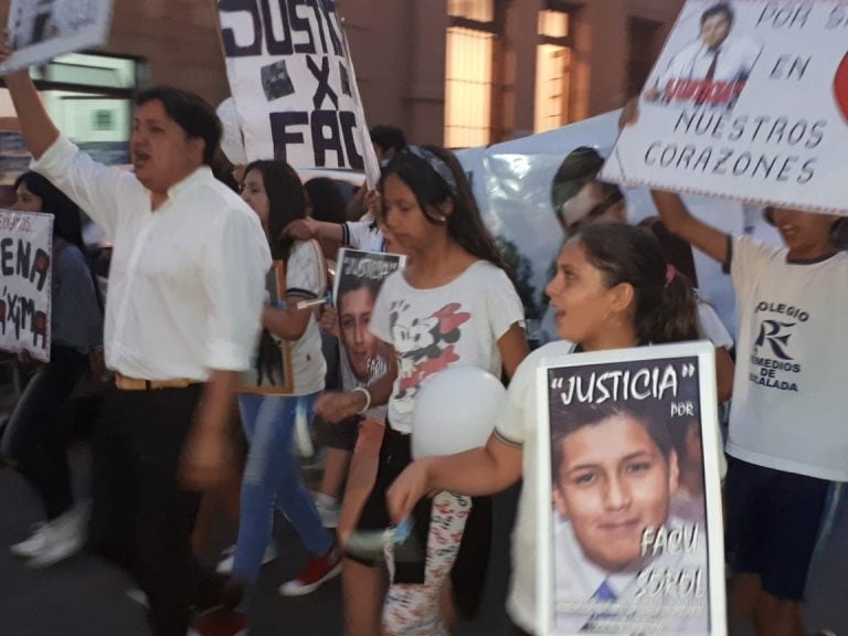 Emotiva marcha por justicia