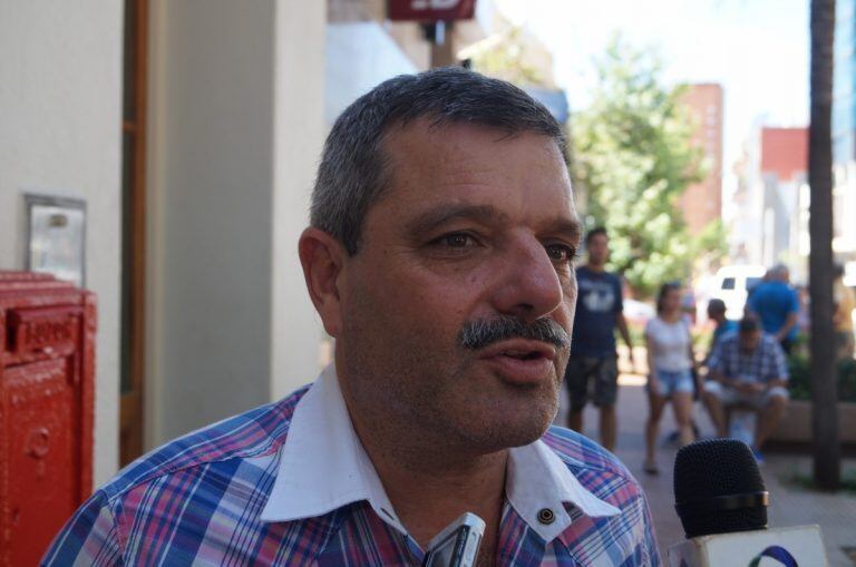 Alberto Fusté Padrós, delegado regional del Sindicato de Vendedores Ambulantes de la República Argentina (SIVARA).