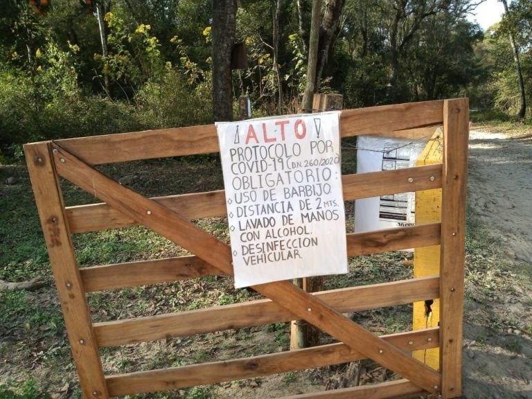 En Tinkunaku familias kollas buscan refugio del coronavirus en los cerros (El Tribuno)