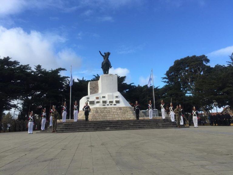 Acto aniversario Gral San Martín.