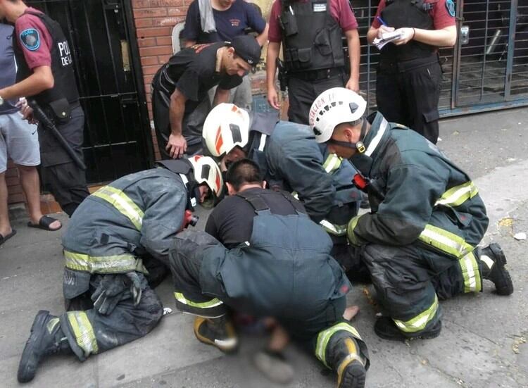 Un niño de cinco años cayó de una terraza en Balvanera (Web)