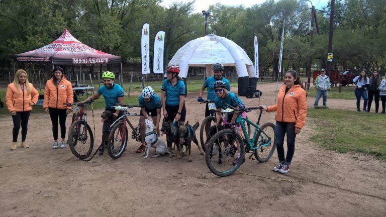 Carrera con sus perros