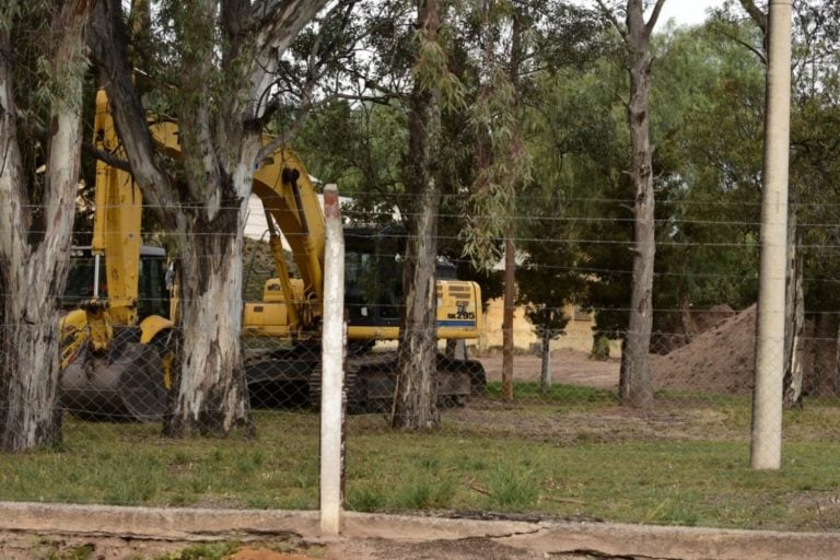 Trabajan en la búsqueda de desaparecidos de la última dictadura. Foto: El Diario de la República.