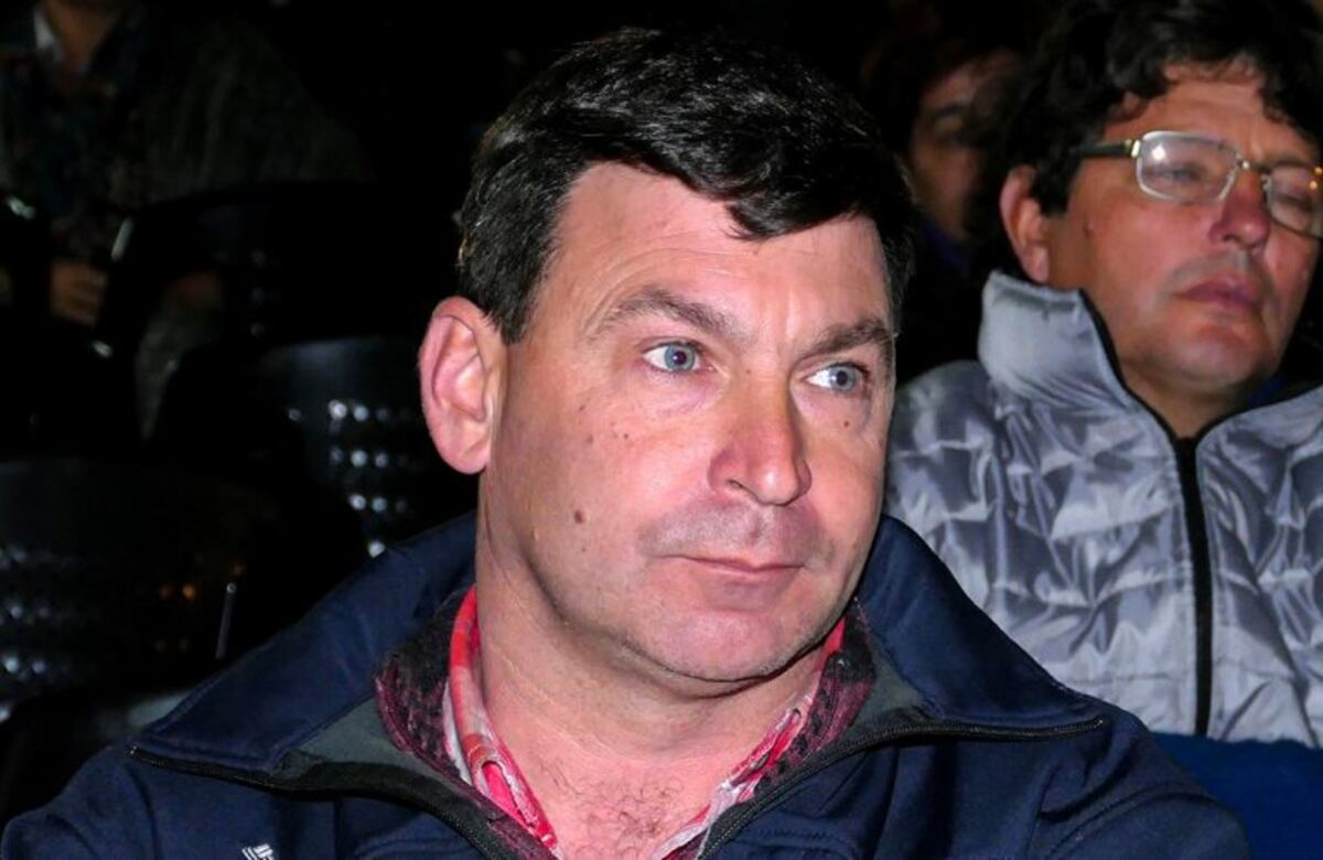 "Tenemos entre 15 y 20 personas que son contactos estrechos de los tres casos positivos", afirmó el delegado de Chillar