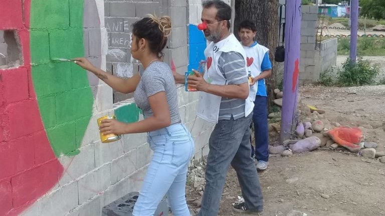 Avanzan los trabajos para que La Favela El Infierniello tenga su plaza de la Navidad.