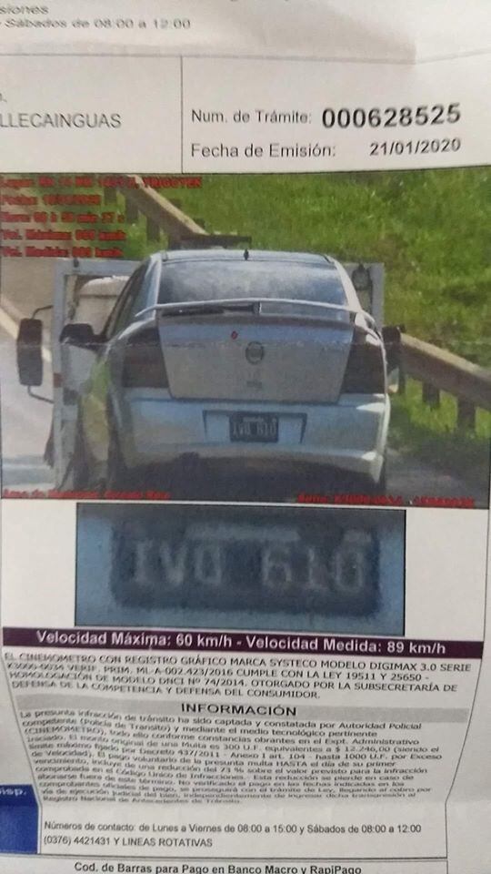 Exceso de velocidad por "ósmosis". El auto viajaba en una grúa porque estaba roto. (Misiones ONline)