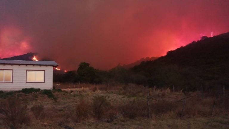 Incendio forestal en Villa Giardino.