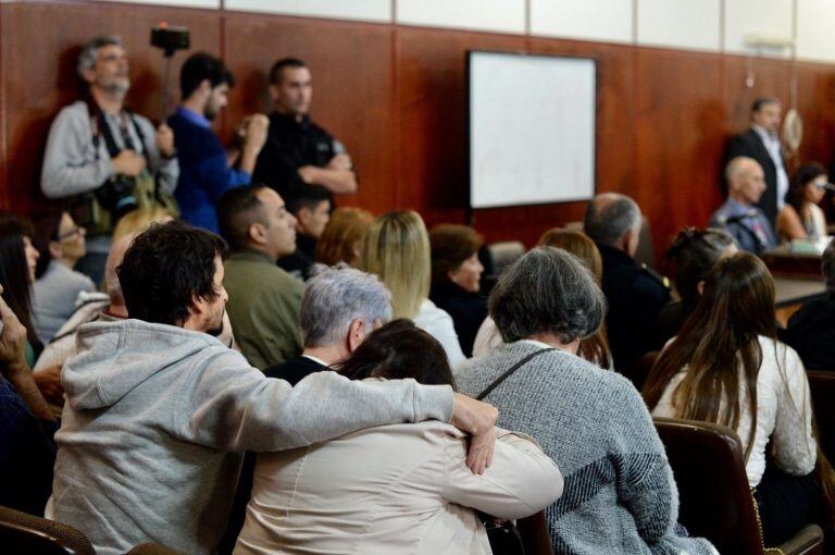 Revuelo en Tribunales Platenses al dictarse la sentencia contra los ex policías acusados de recaudación ilegal.