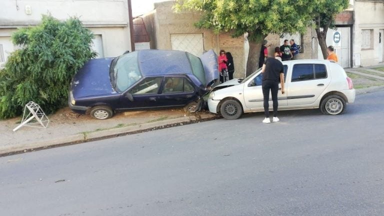 Madrugada navideña accidentada en la ciudad bahiense