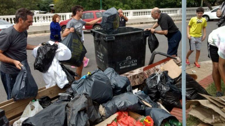 Primer Encuentro de Plogging en Córdoba.