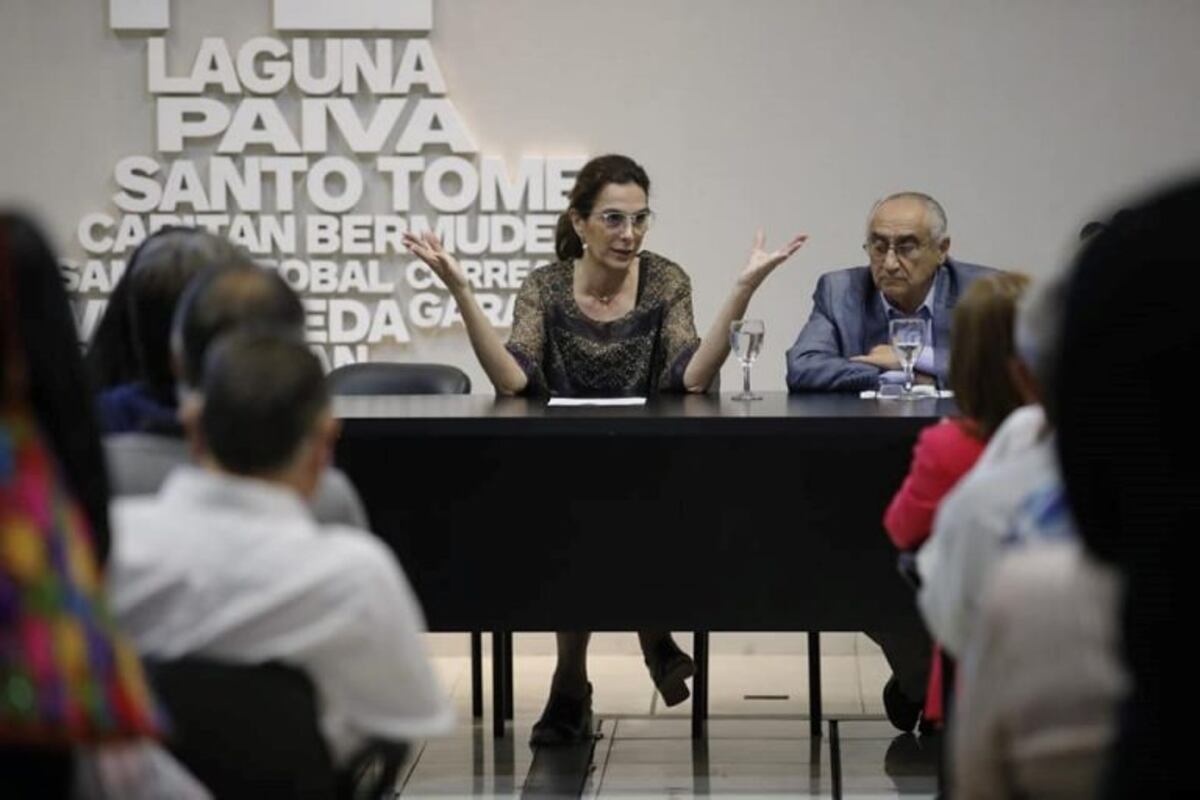 María Eugenia Bielsa convocó a la prensa y anunciaría su candidatura a gobernadora