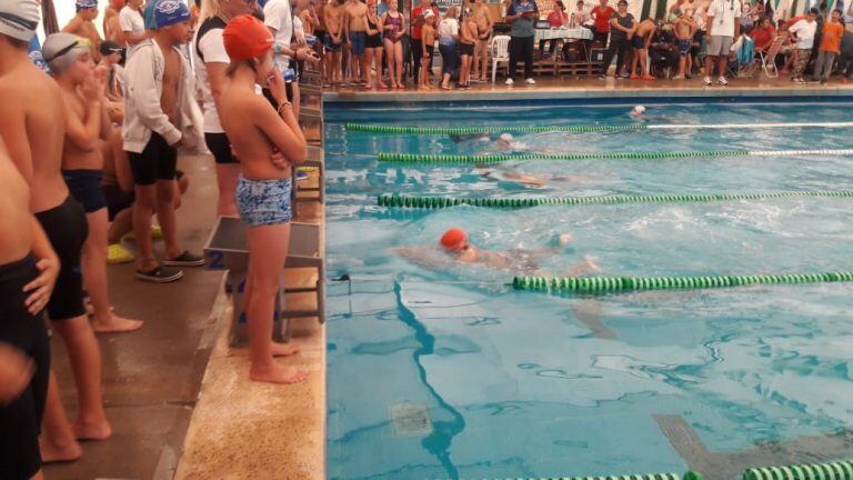 Torneo de Natacion Deportivo Cultural Arroyito torneo Malvinas Argentinas