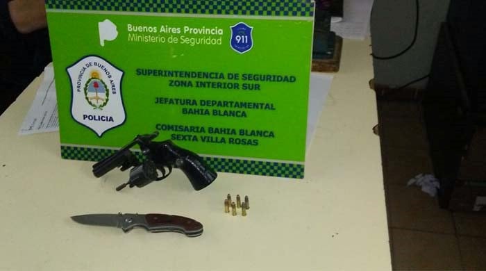 Un menor detenido por portar un arma en la vía pública