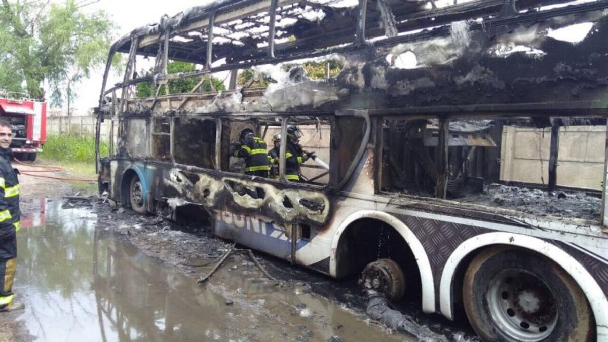 El galpón de Monticas se incendió por cuarta vez en cuatro meses