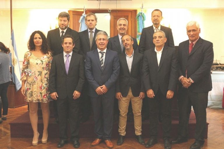 El intendente Martinez junto a su Gabinete