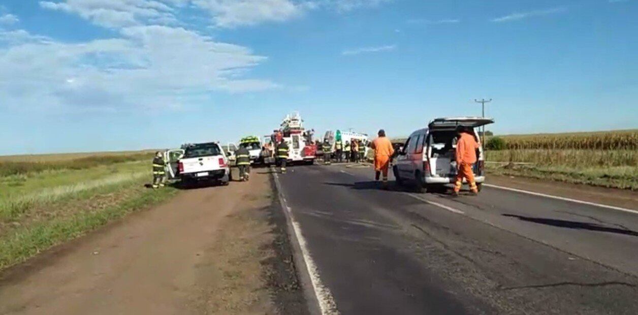 Los vehículos involucrados fueron una ambulancia y una camioneta.