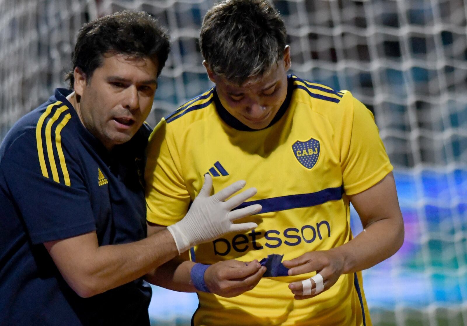 Changuito Zeballos se rompió el ligamento cruzados (Fotobaires)