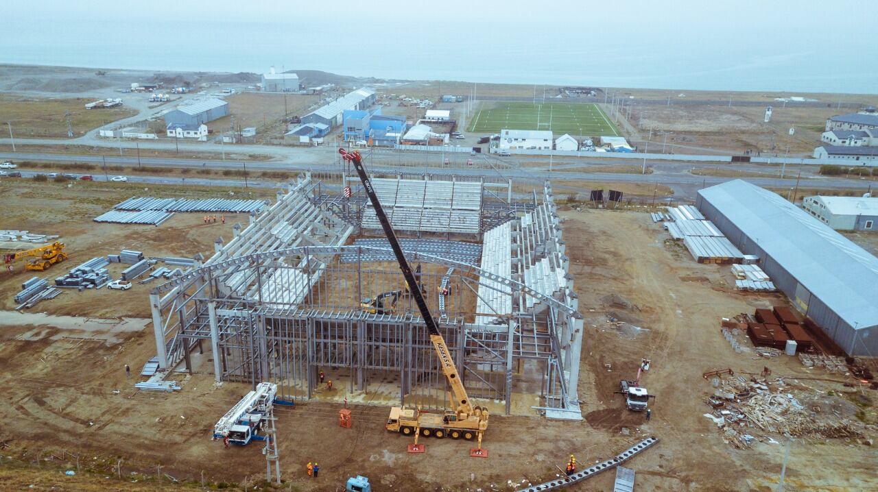 Avanzan las obras del microestadio en Río Grande