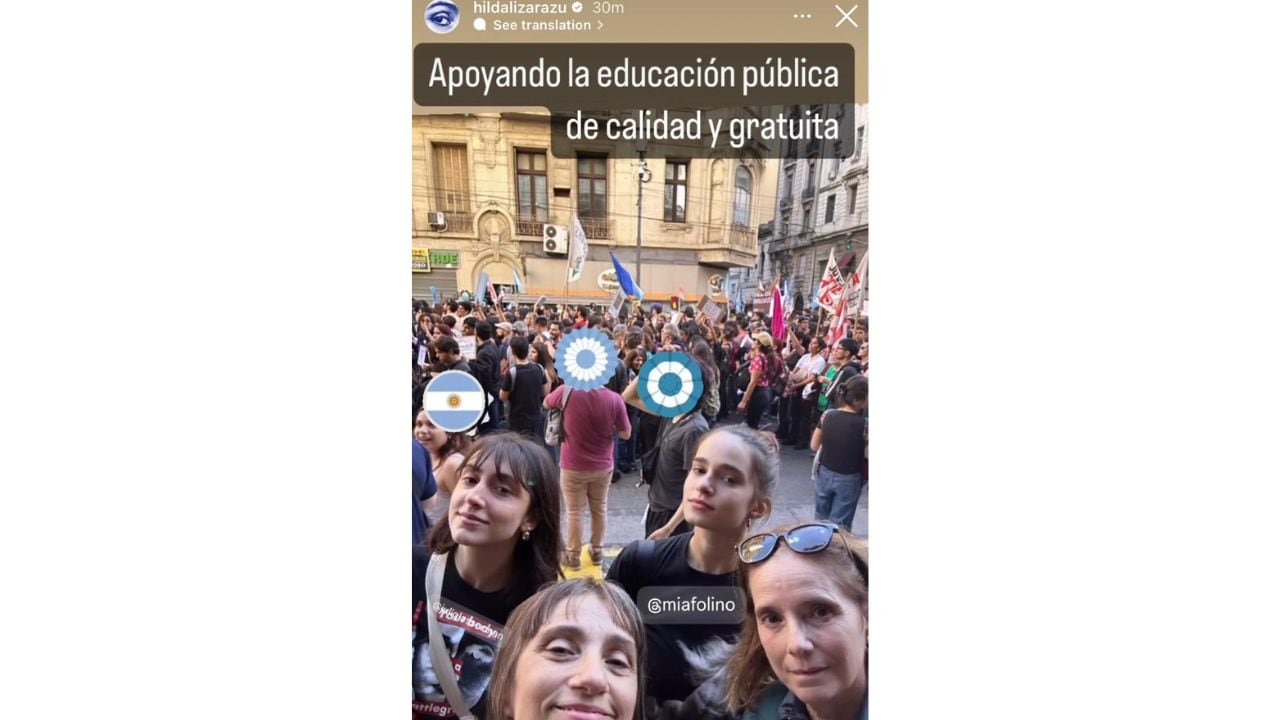 Hilda Lizarazu formando parte de la Marcha Universitaria.