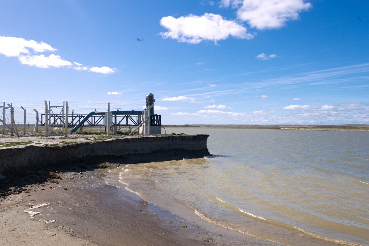 Trabajan para mitigar el impacto de voladura natural de sedimentos de las lagunas