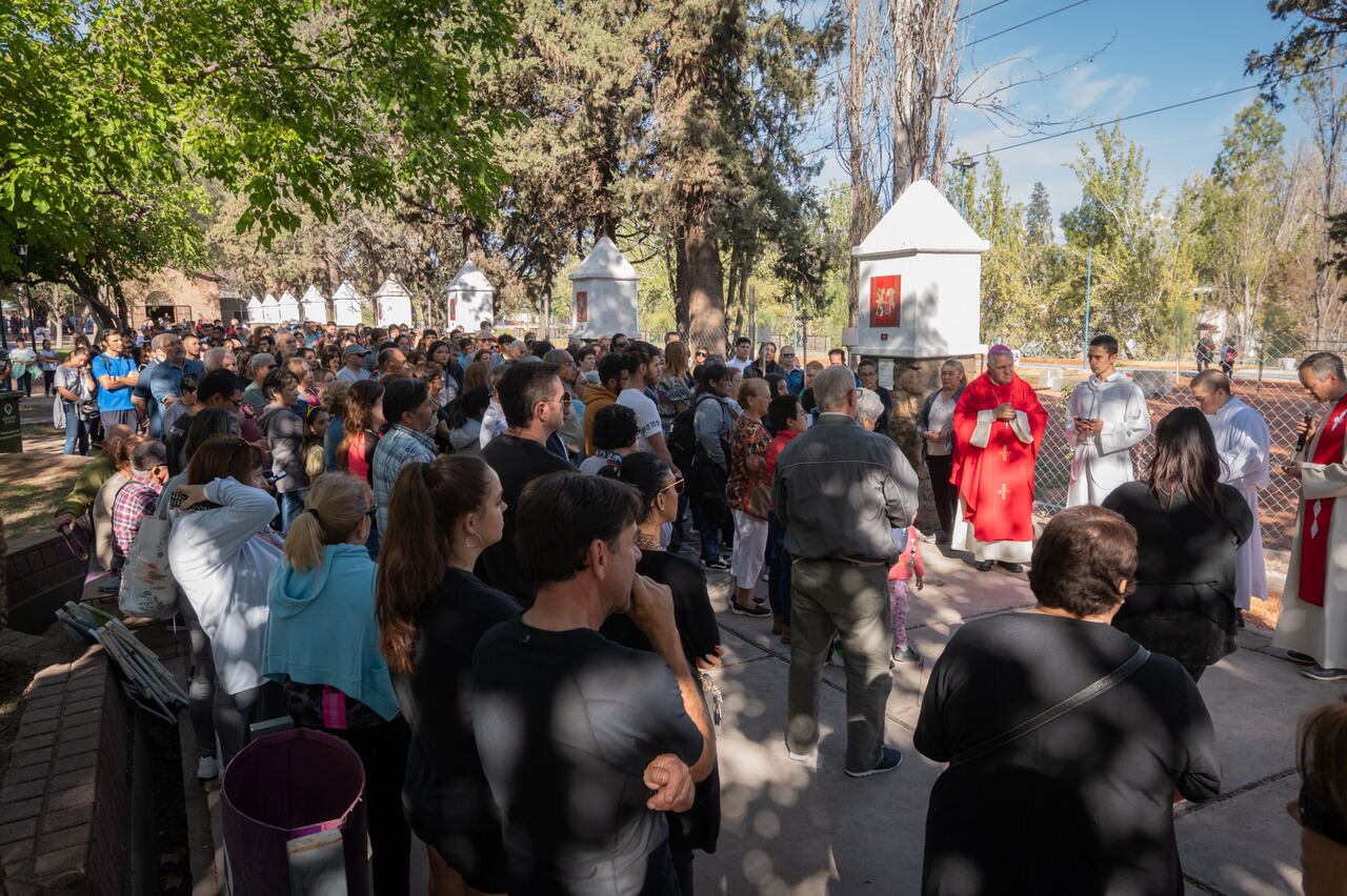 Vía Crucis en el Calvario de la Carrodilla, Mendoza.