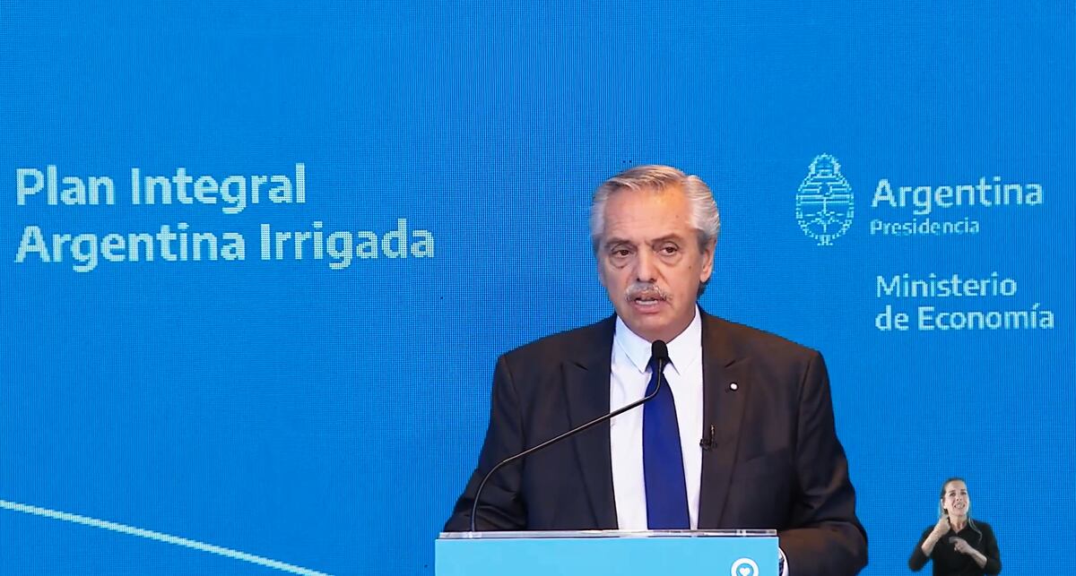 Aumento salarial: Alberto Fernández ratificó que esta semana se anunciarán medidas para compensar la devaluación