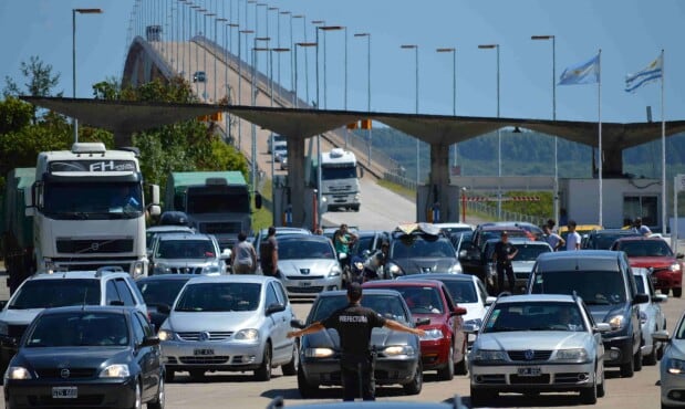 Puente Internacional general San Martín