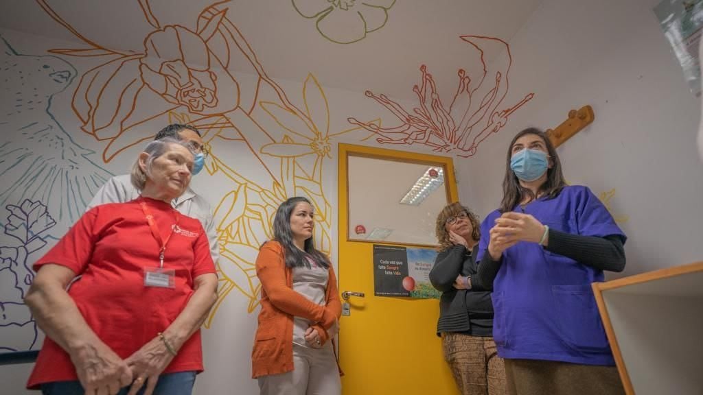 Inauguraron un mural en el Banco de Sangre del hospital Regional Ushuaia