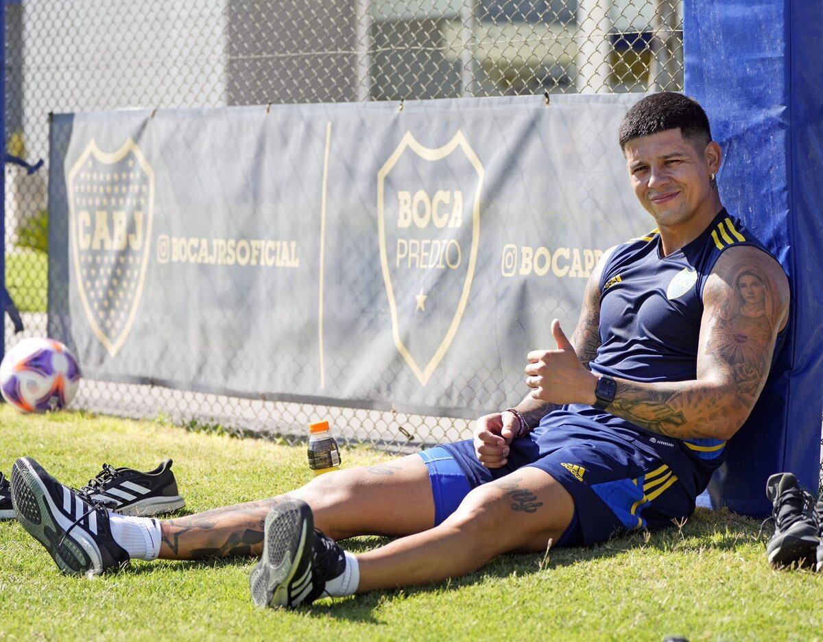 Marcos Rojo volvió a entrenar con el plantel de Boca Junios, luego de la rotura de ligamentos que sufrió en octubre del 2022.