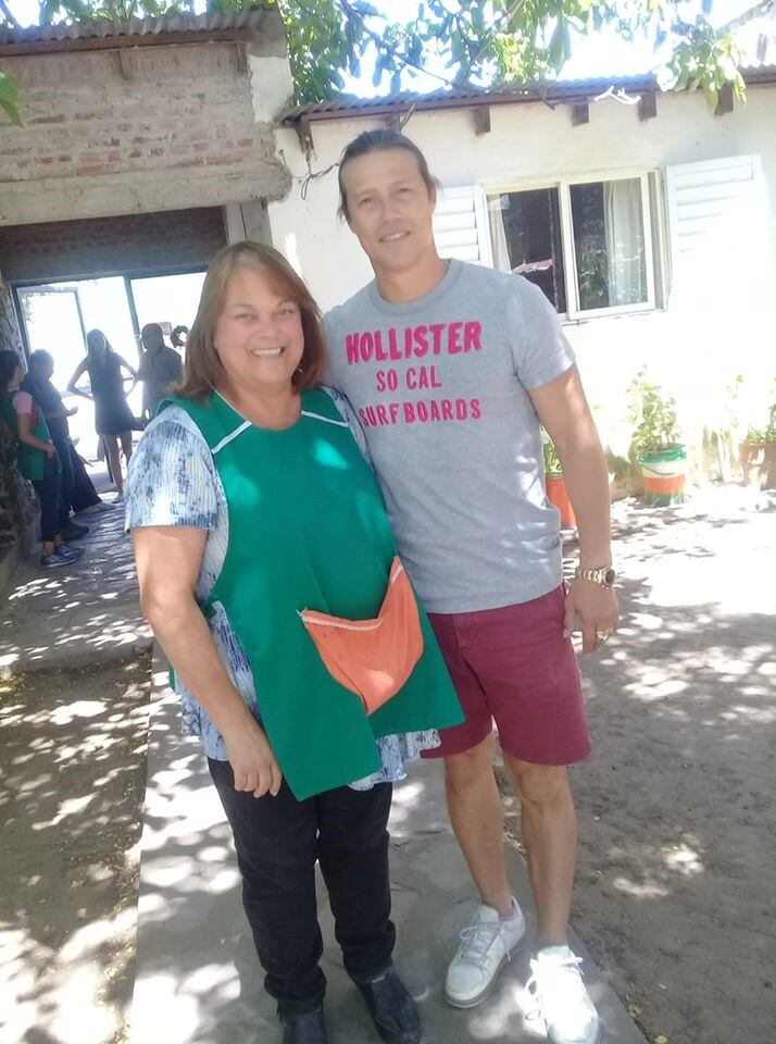 Matías Almeyda en el hogar Rinconcito del Carmen.