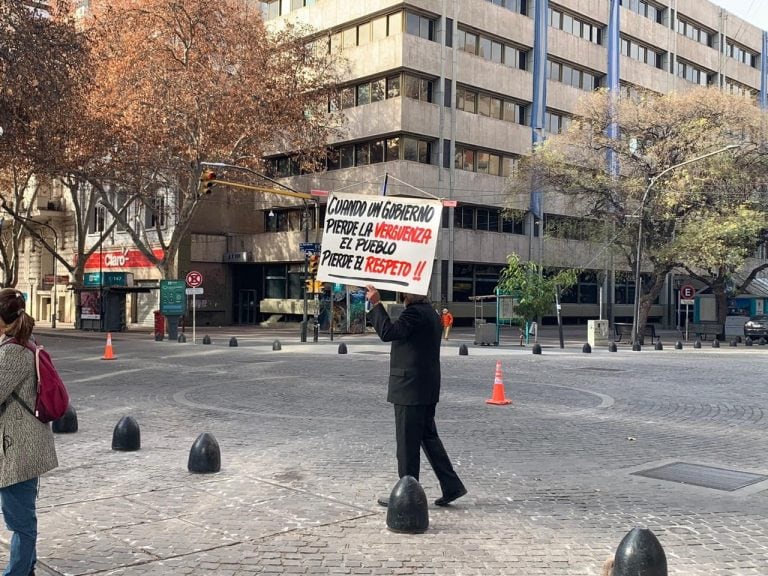 Banderazo 9 de Julio 2020 en Mendoza.