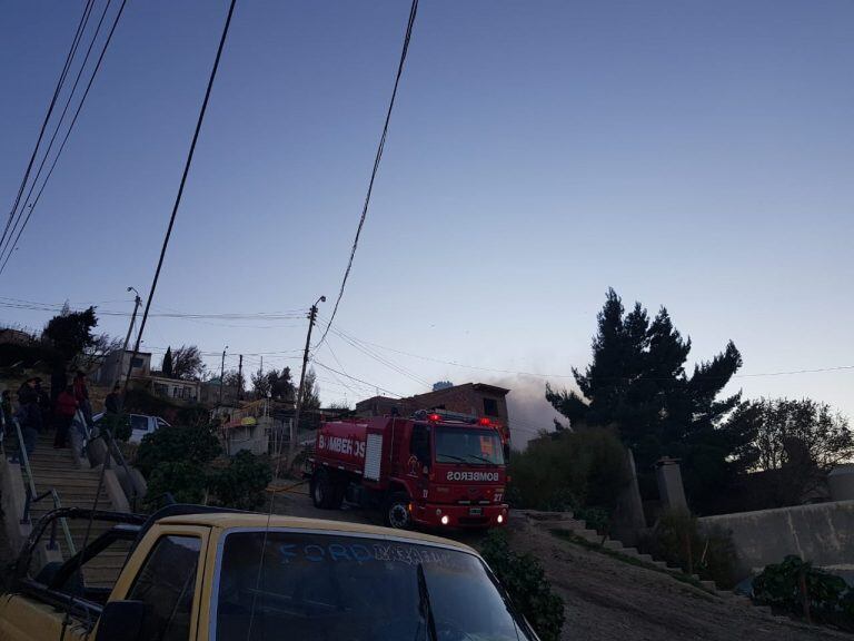 Los vecinos alertaron a los bomberos.