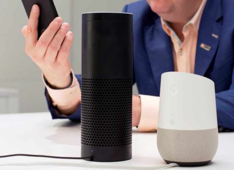 Alexa y Echo y Google Home (AP)