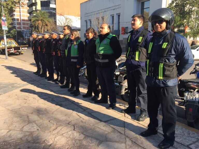 Motoristas de Tránsito y de la Policía Caminera continúan con los dispositivos móviles. (Web).