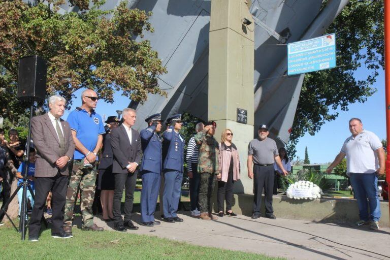 Acto en honor a los caídos en Malvinas