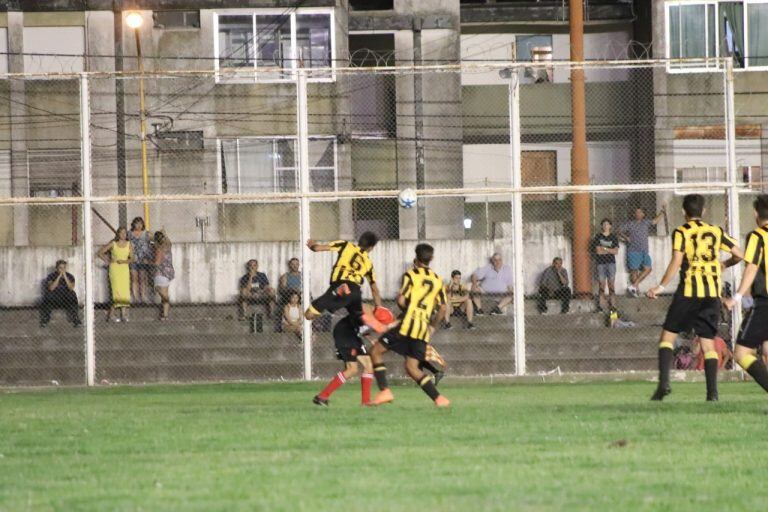 Quilmes vs El Nacional,  Villa vs Agrario Copa Aiello