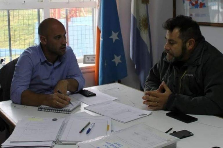 Ramiro Bravo dialogando con Marcelo Chávez. (Instagram/ramirotdf)