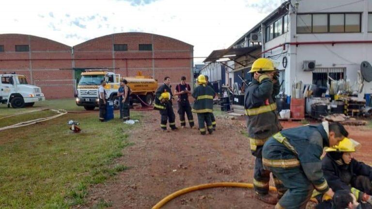 Incendio en una empresa de Leandro N Alem