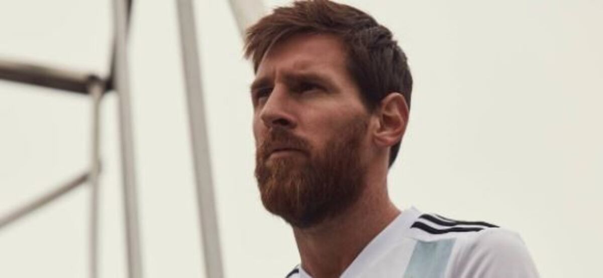Leo Messi reveló la camiseta que la Selección Argentina usará en el Mundial Rusia 2018