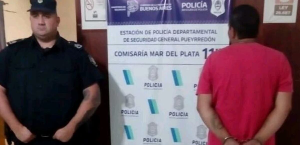 Detienen a un hombre que amenazaba a la gente con un cuchillo