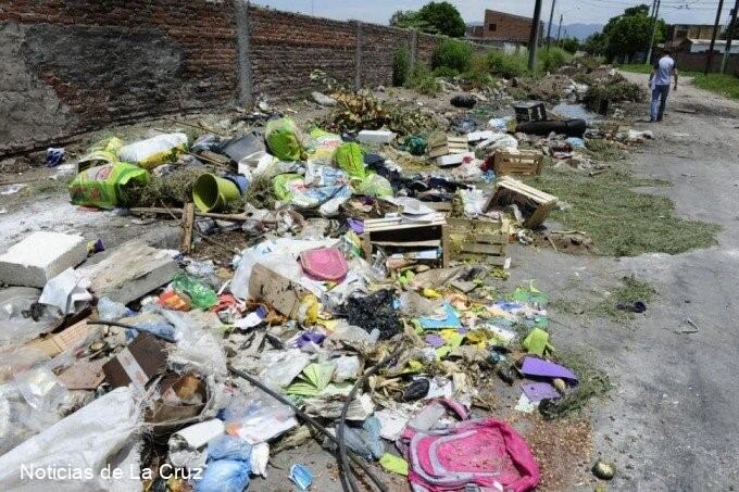 Basural en donde encontraron el cuerpo sin vida de una beba recién nacida.