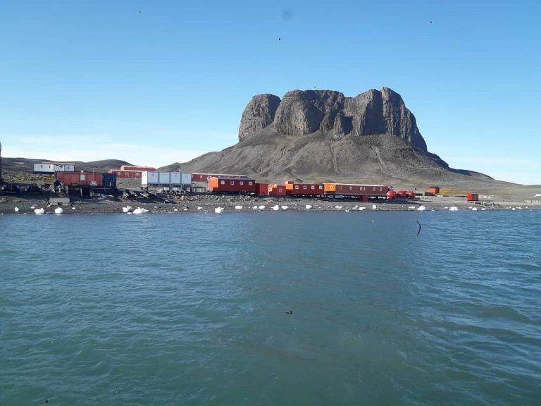 Velero Galileo - Base Carlini
(Foto: Fundación Malvinas Argentinas)