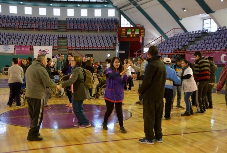 Así festejaron los adultos mayores en San Luis.