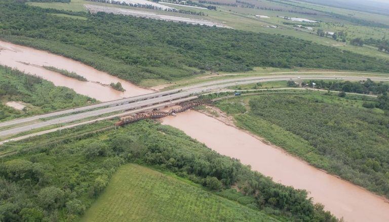 Fotografía aérea del incidente. (El Tribuno)