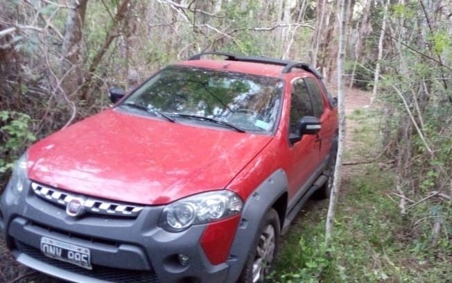 A unos 50 metros del cuerpo, había una camioneta Fiat Adventure, cuyo titular era Benítez (Gentileza El Día)