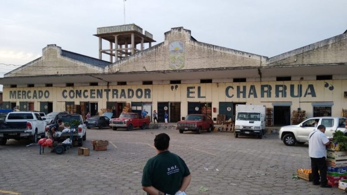 Mercado "El Charrúa": tras el cierre por desinfección este martes abre en horario normal