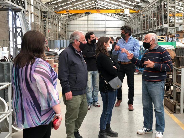 Funcionarios del Ministerio de Producción, Ciencia e Innovación Tecnológica de la Provincia de Buenos Aires, visitaron la planta industrial de TRAFER ubicada en el parque industrial de Tres Arroyos.