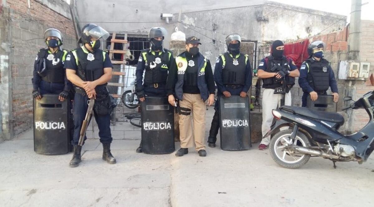 Detuvieron a dos mujeres con 300 ravioles de cocaína y $25 mil
