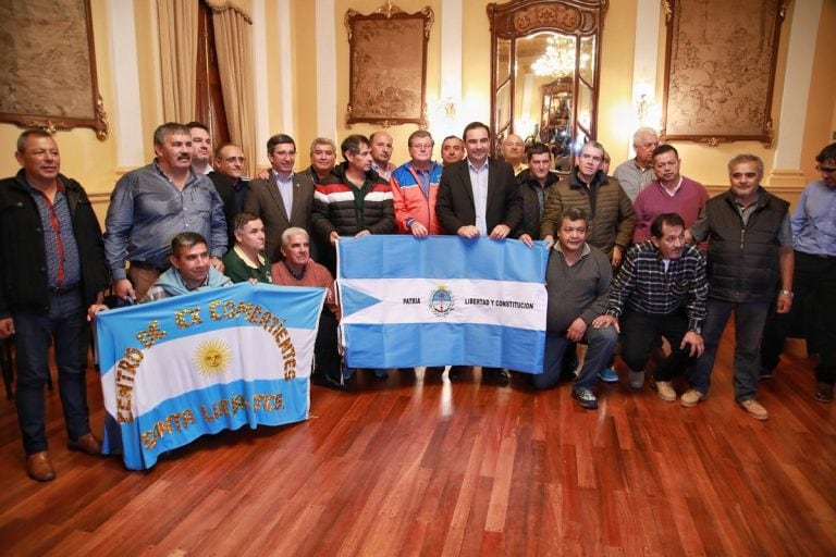 Imagen archivo. Veteranos de Malvinas fueron recibidos por el gobernador, Gustavo Valdés.